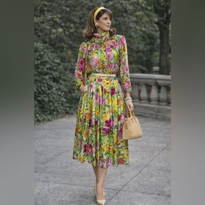 1960’s Vintage MarshallFields The Globe Trotter Shop 3 Piece Floral Silk Set